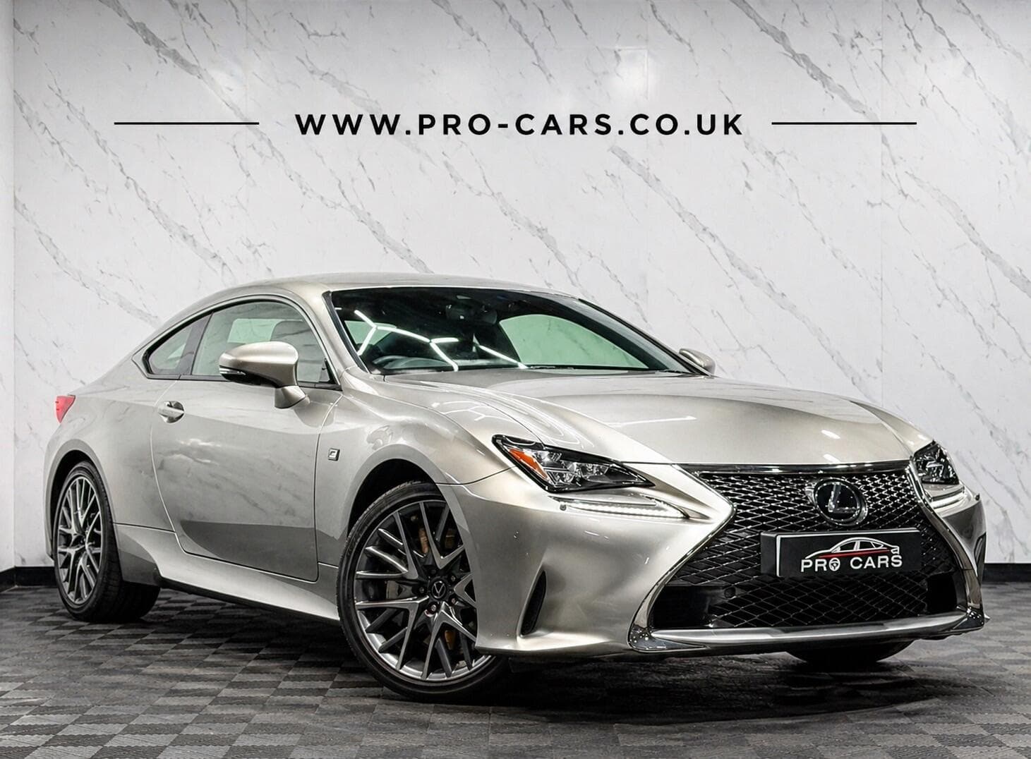 Lexus RC